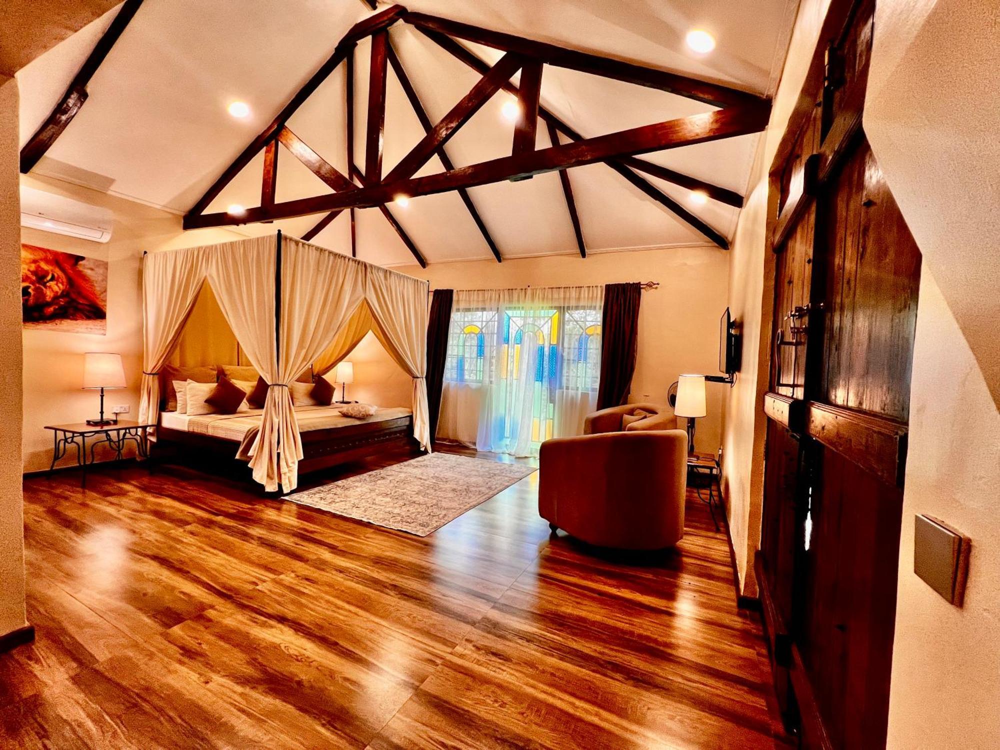 Pink Flamingo Boutique Hotel Moshi Luaran gambar